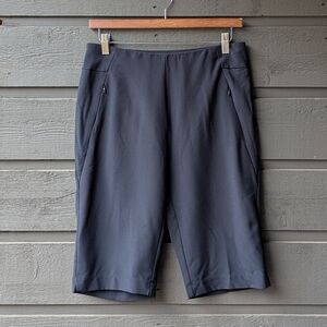 NWOT Tail White Label Allure 22.5" Short - Onyx Black Size 6 Bermuda Shorts.